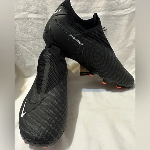 Nike Phantom GX Academy Dynamic Fit MG Soccer Cleats DD9472-010. Men’s Sz